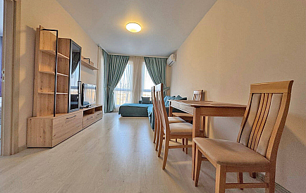 ID 15023 Zweizimmerwohnung in Sunny Day 6 Foto 1 