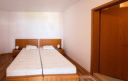 ID 15789 Dreizimmerwohnung in Vinyards Foto 3