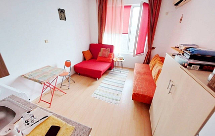 ID 13959 Studio-Apartment in Sunny Day 5 Foto 1 