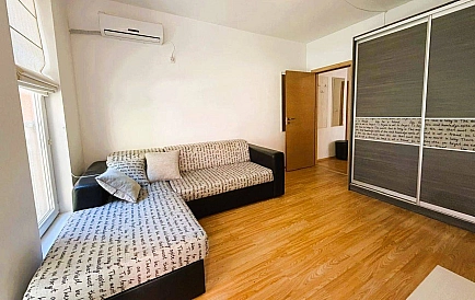 ID 15053 Dreizimmerwohnung in Sunny Day 6 Foto 3