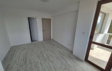ID 15922 Zweistöckiges Haus in Obrochishte Foto 10