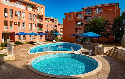 ID 12126 Studio-Apartment in Sunny Day 6 Foto 9