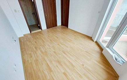 ID 13025 Zweizimmerwohnung in Sunny Day 6 Foto 2