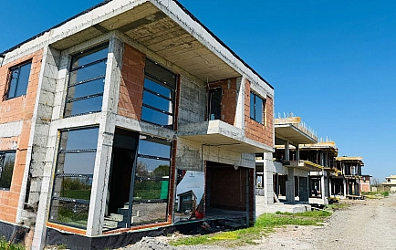 ID 13577 Häuser vom Bauträger in Celebrity Homes Foto 5