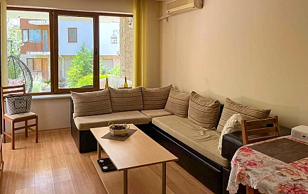 ID 13621 Zweizimmerwohnung in Messambria Fort Beach Foto 2