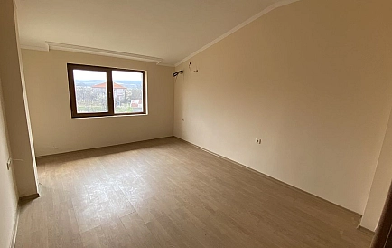 ID 2039 Zweistöckige Häuser in Gorica Foto 9