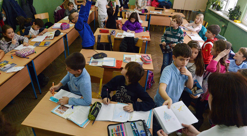 Активное участие детей в начальной школе Болгарии