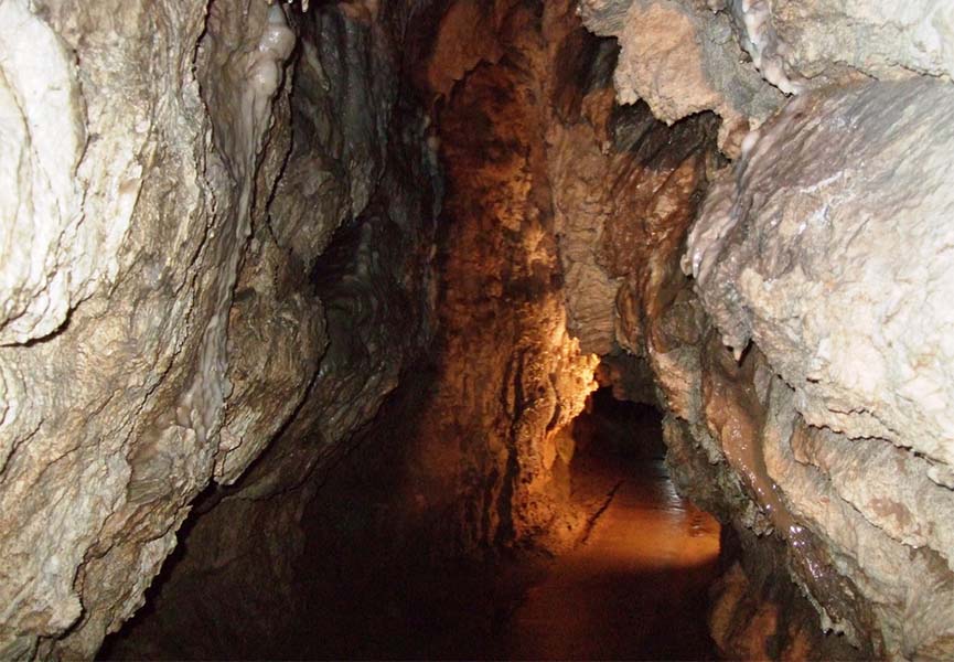 Unbebaute Höhlenroute