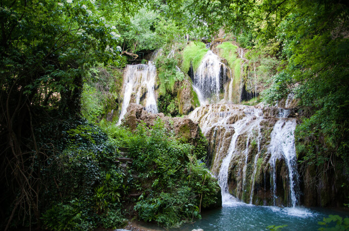 Blick auf den Krushuna-Wasserfall