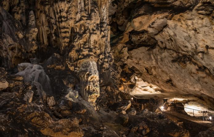 Magura-Höhle